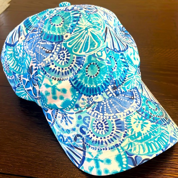 Lilly Pulitzer Runaround Hat - Picture 1 of 2